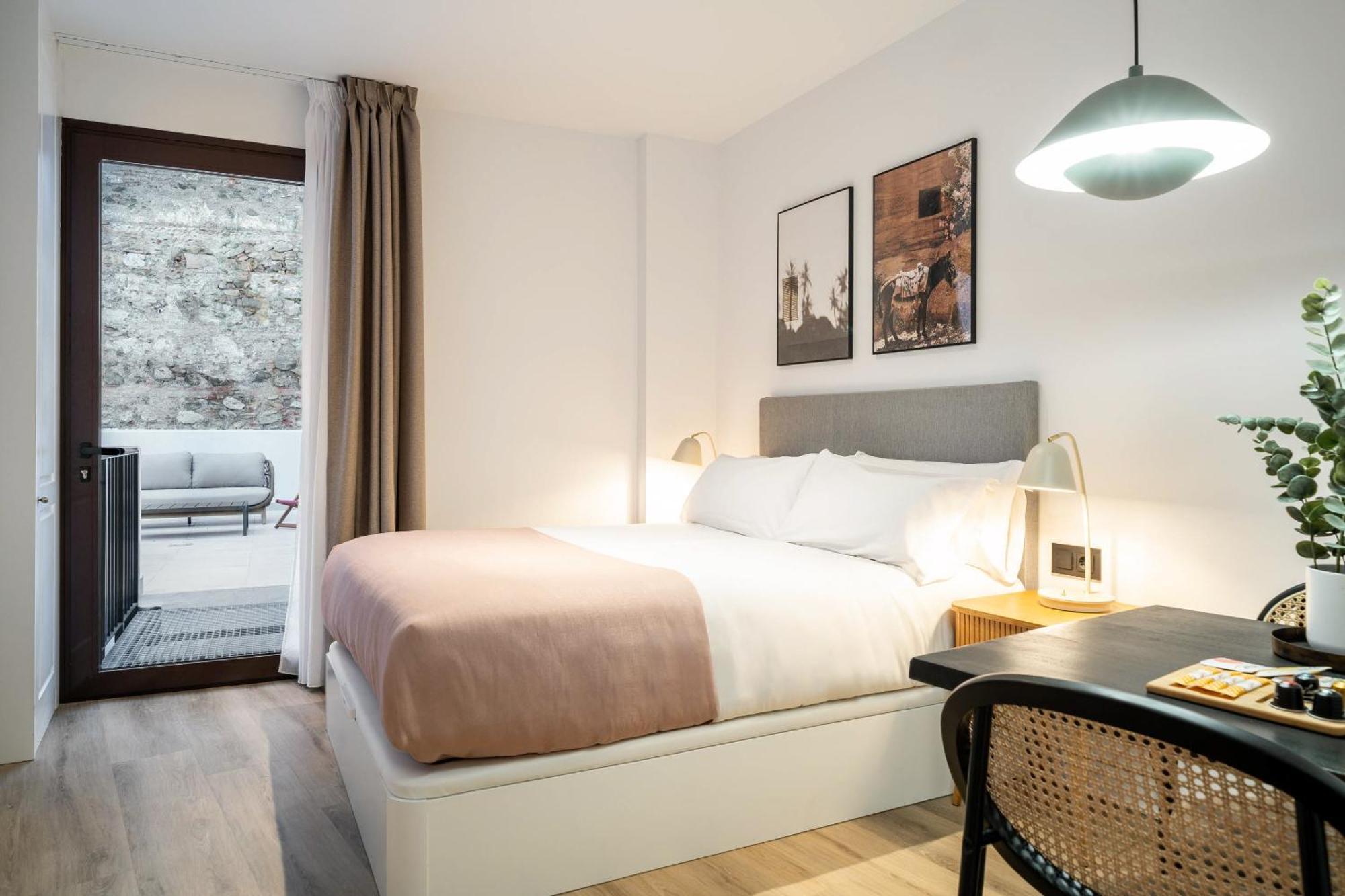 Limehome Malaga Calle Victoria מראה חיצוני תמונה