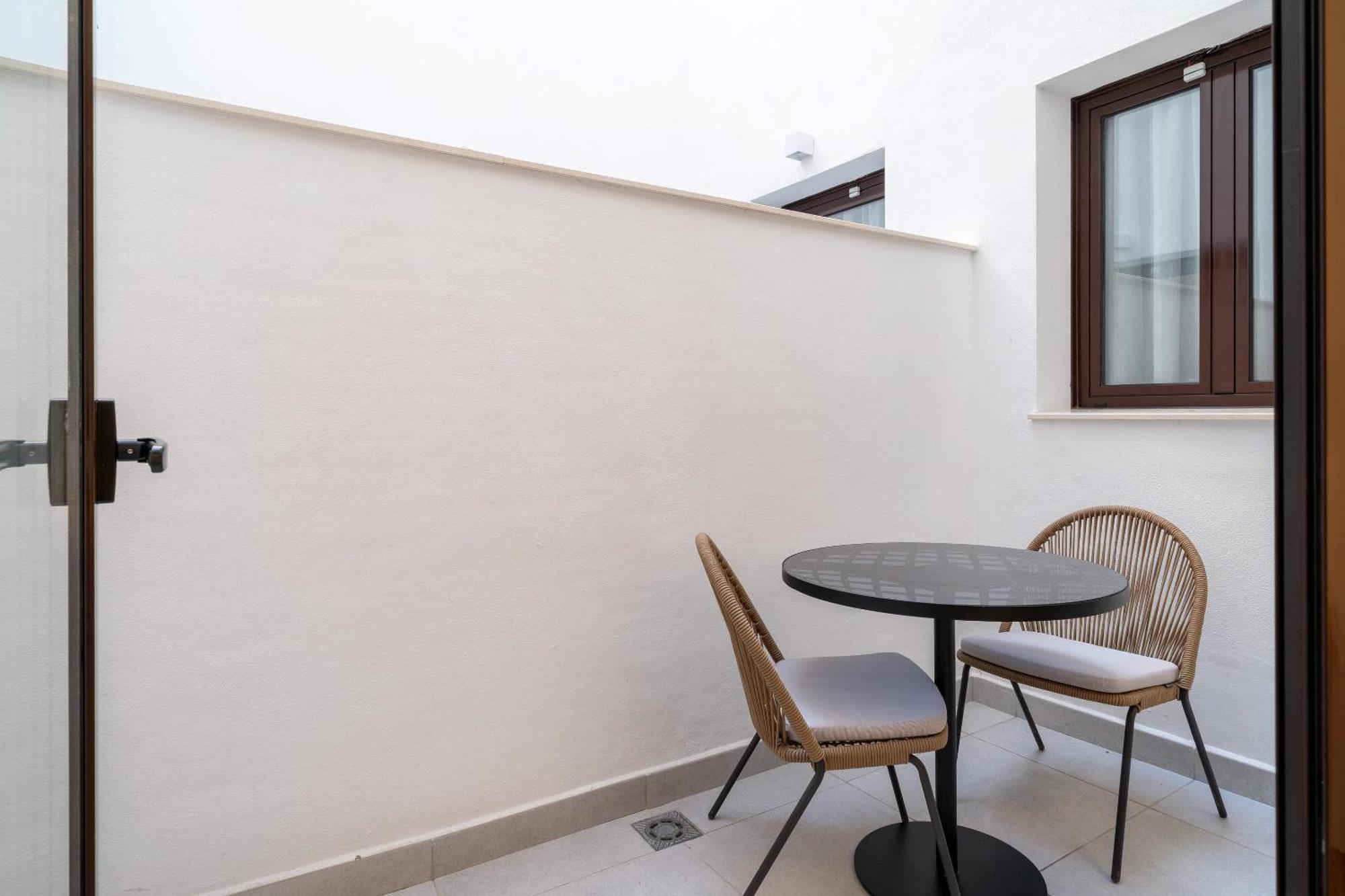 Limehome Malaga Calle Victoria חדר תמונה